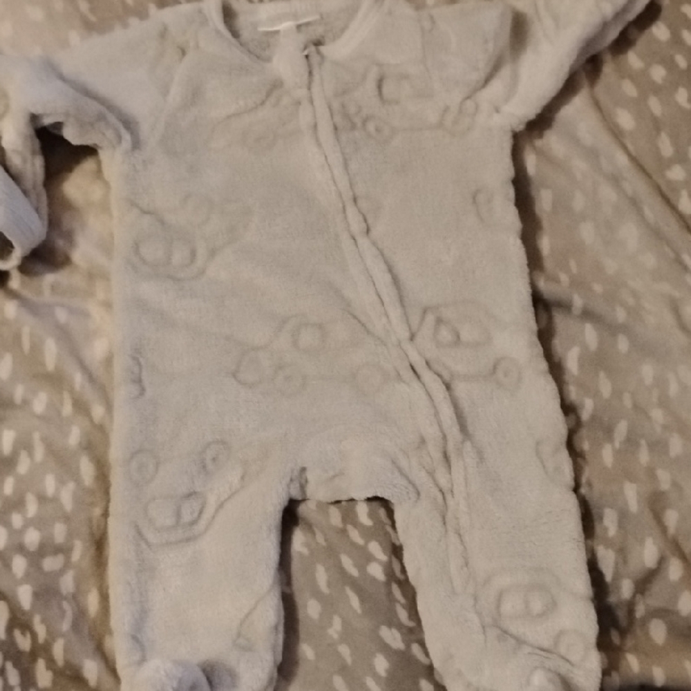 Tahari Plush Gray Kids Footie One Piece